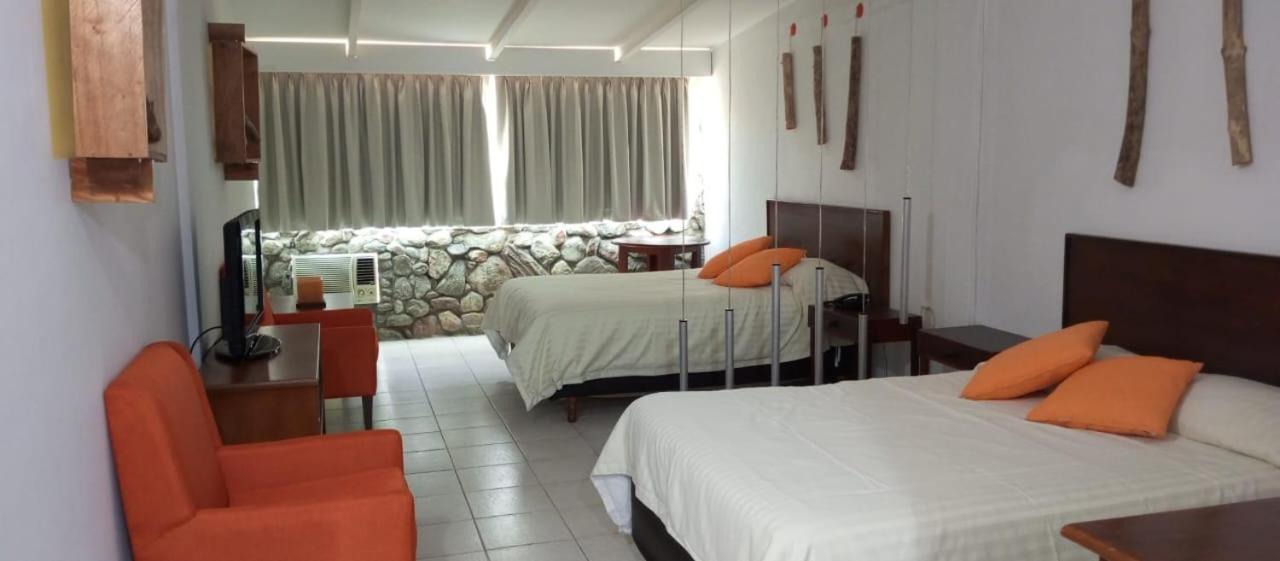 Hotel La Pedregosa Mérida Kültér fotó